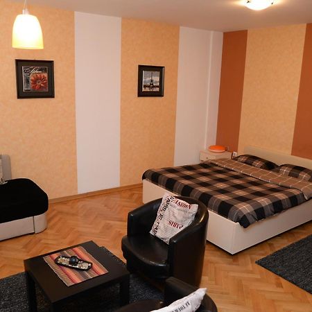 Exclusive Central Apartments Skopje Ruang foto
