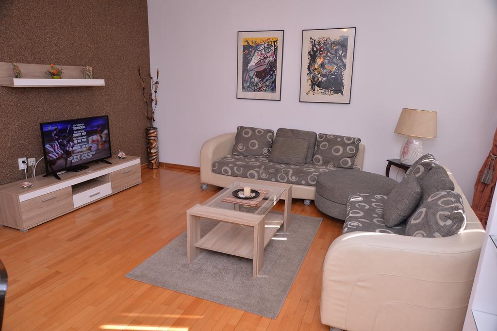 Exclusive Central Apartments Skopje Bagian luar foto