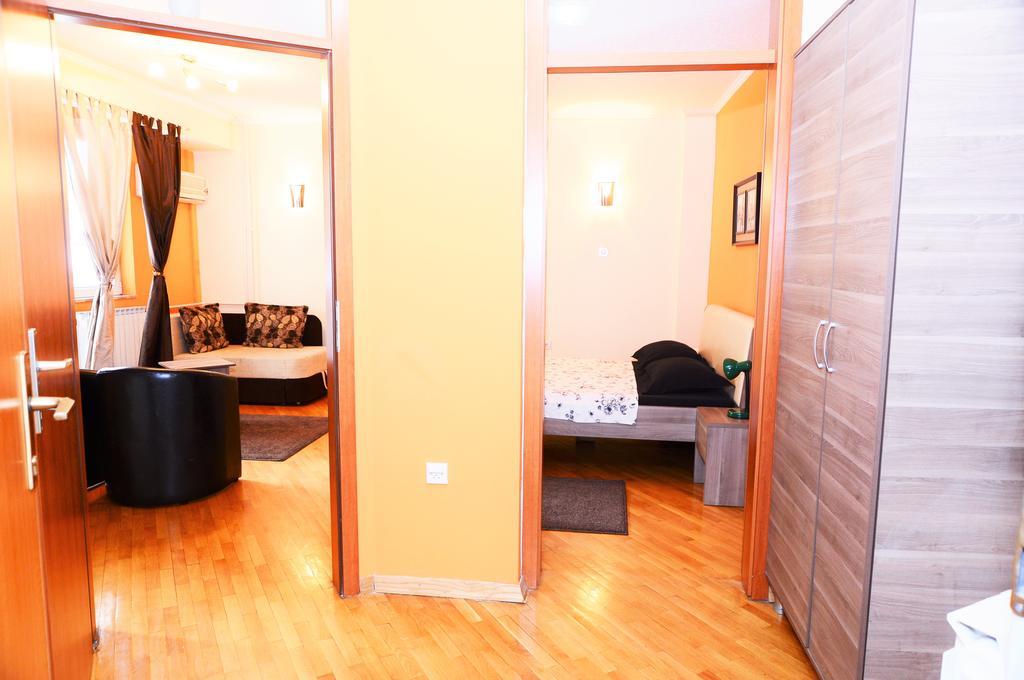 Exclusive Central Apartments Skopje Bagian luar foto