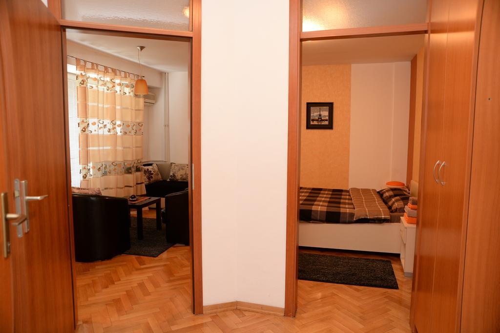 Exclusive Central Apartments Skopje Bagian luar foto