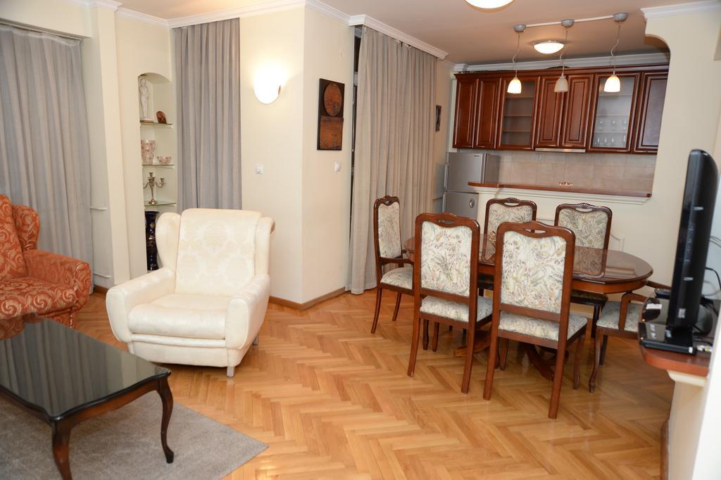 Exclusive Central Apartments Skopje Bagian luar foto