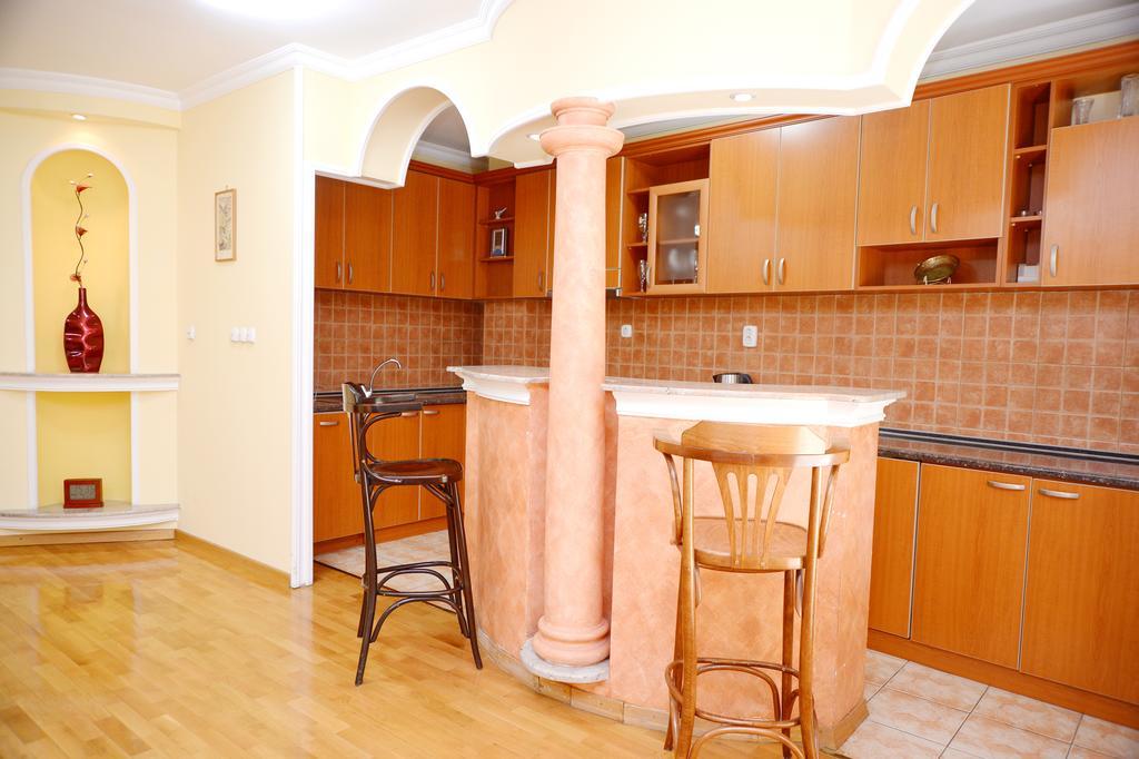 Exclusive Central Apartments Skopje Bagian luar foto