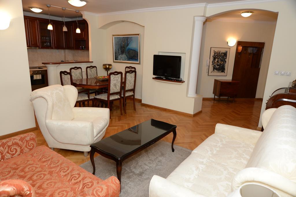 Exclusive Central Apartments Skopje Bagian luar foto